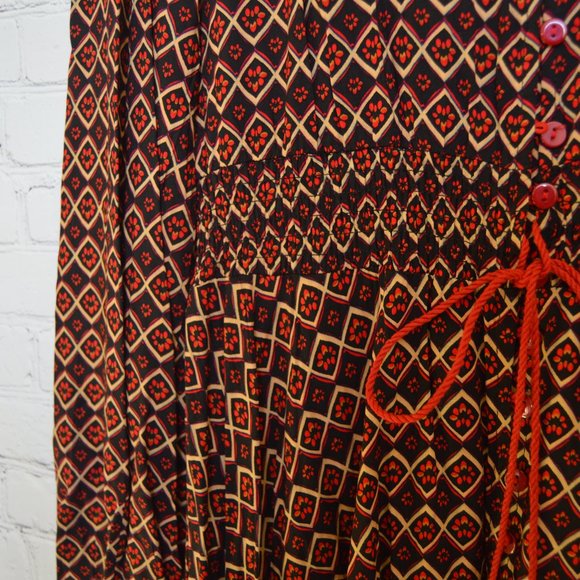 Brand New Floor Length Long Sleeved Dress - Picture 3 of 4